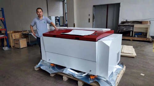 최신 회사 사례 칠레의 Adhesol은 자체 접착 라벨 인쇄를 위해 EcooSetter T400E 1대를 설치했습니다.