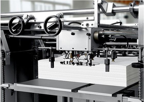 180-350gsm 시트 평면 하단 쇼핑 종이 가방 모양 기계 손잡이 구멍