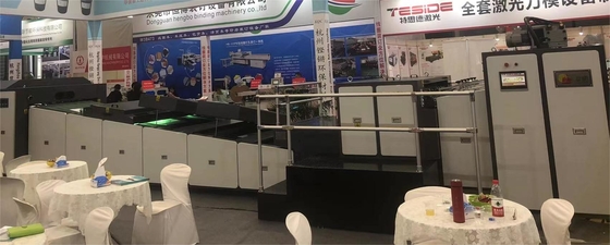 44 KW 1060mm 포맷 스팟 UV 라크 기계 고속 애닐록스